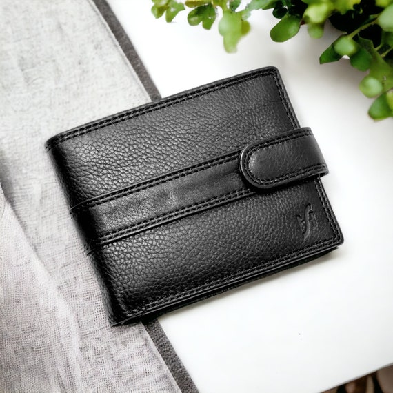 Find Your Perfect Mens Wallet Today at a Discounted Price