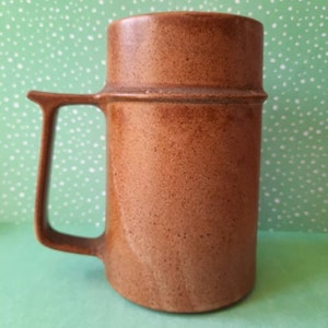 R Moss Ltd Pottery Sugar Sifter With Handle, Stoneware, Brown, Large, Vintage Kitchenware. 1025. Bild 8