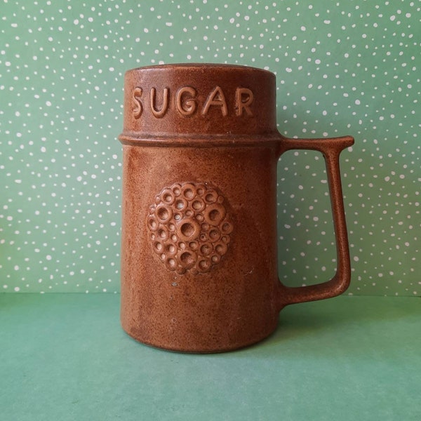 R Moss Ltd Pottery Sugar Sifter With Handle, Stoneware, Brown, Large, Vintage Kitchenware. 1025.