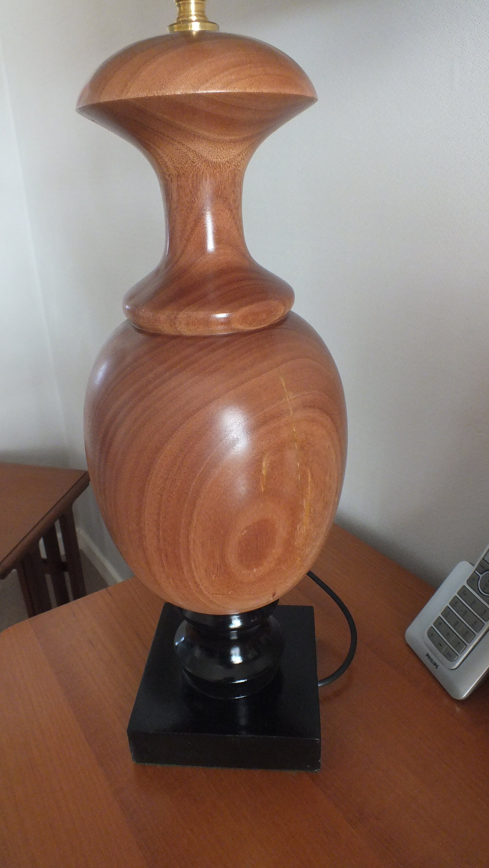 Mahogany table lamp