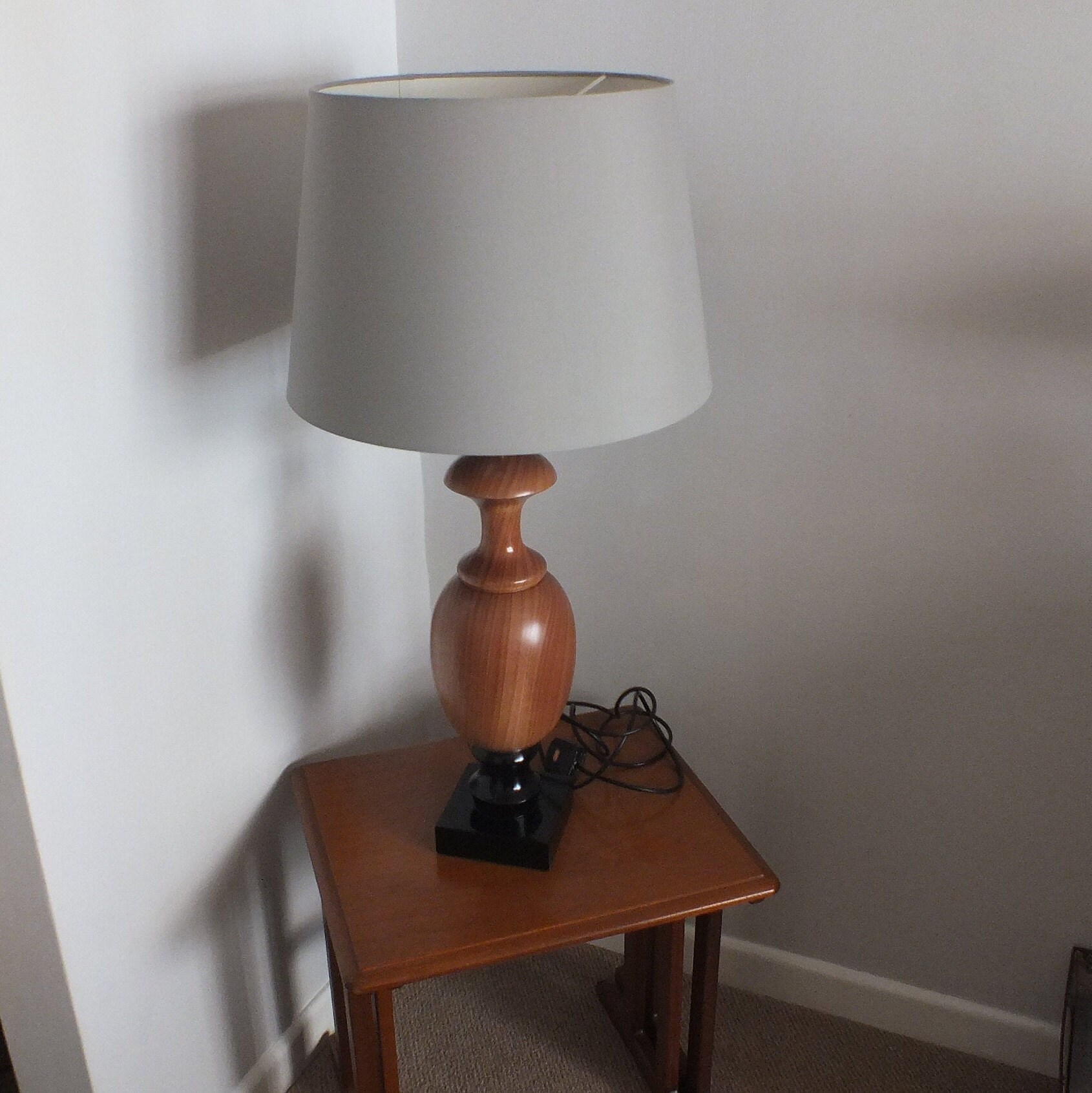 Mahogany table lamp