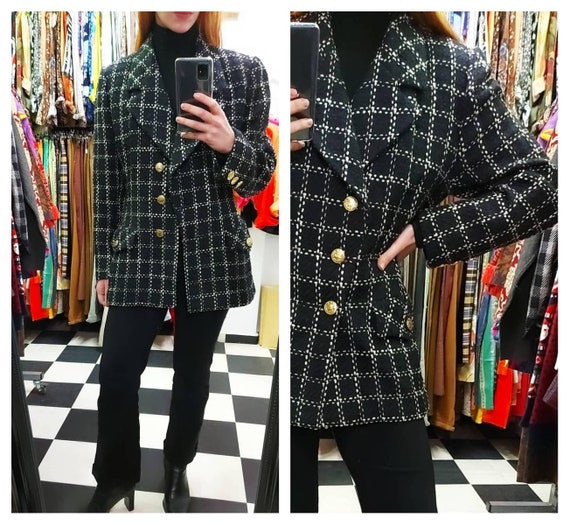 Tartan woolen blazer with golden buttons