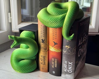Snake Book Nook –  Animals emerging between books | Two-Part Head & Tail Design | Fantasy Book Nook Decor |  Unique Gift for Book Lovers