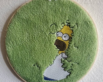 Homer in Bushes 8" round wall hanging - Cartoon Fan Simpsons Fan Gift
