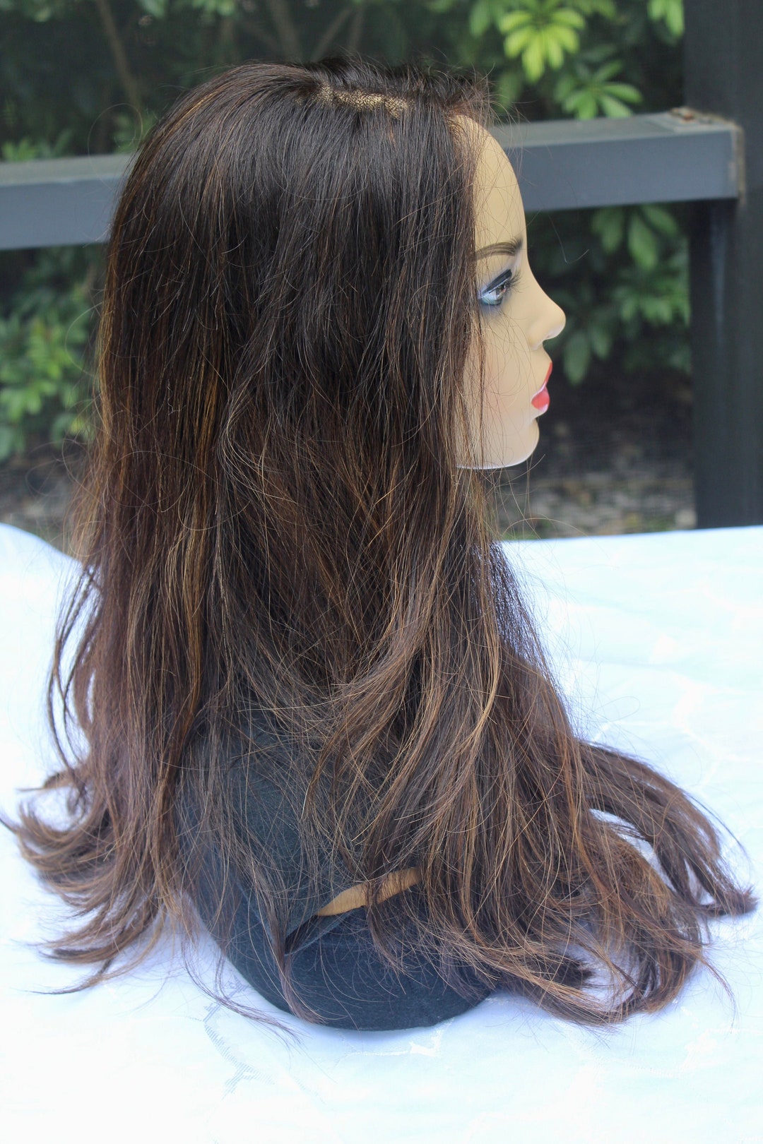 Preowned AHUVA WIGS Original Lace Top Wig 21 Inches Long Naturally WAVY