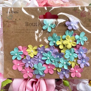 Mini papieren bloemen, Pearl Petite French Carnival, cadeau voor scrapbooker, scrapbooking versieringen, maak je eigen kaarten