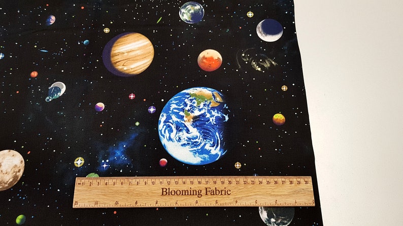 Rymdtyg, galaxbomullstyg, kosmostyg, planettyg, hantverk och kläder, quilttyg meter/yard, bredd 104 cm bild 2