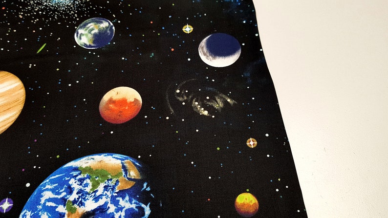 Rymdtyg, galaxbomullstyg, kosmostyg, planettyg, hantverk och kläder, quilttyg meter/yard, bredd 104 cm bild 3