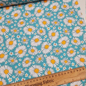 Floral cotton fabric, Daisies on blue, Daisy fabric print craft and clothing,100% cotton quilting fabric Last 20" x 21"