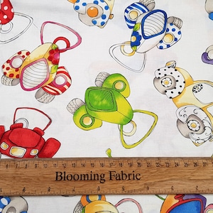 Colourful Cars Tossed on White, 100% cotton, craft and clothing, quilting fabric Yard/Meter