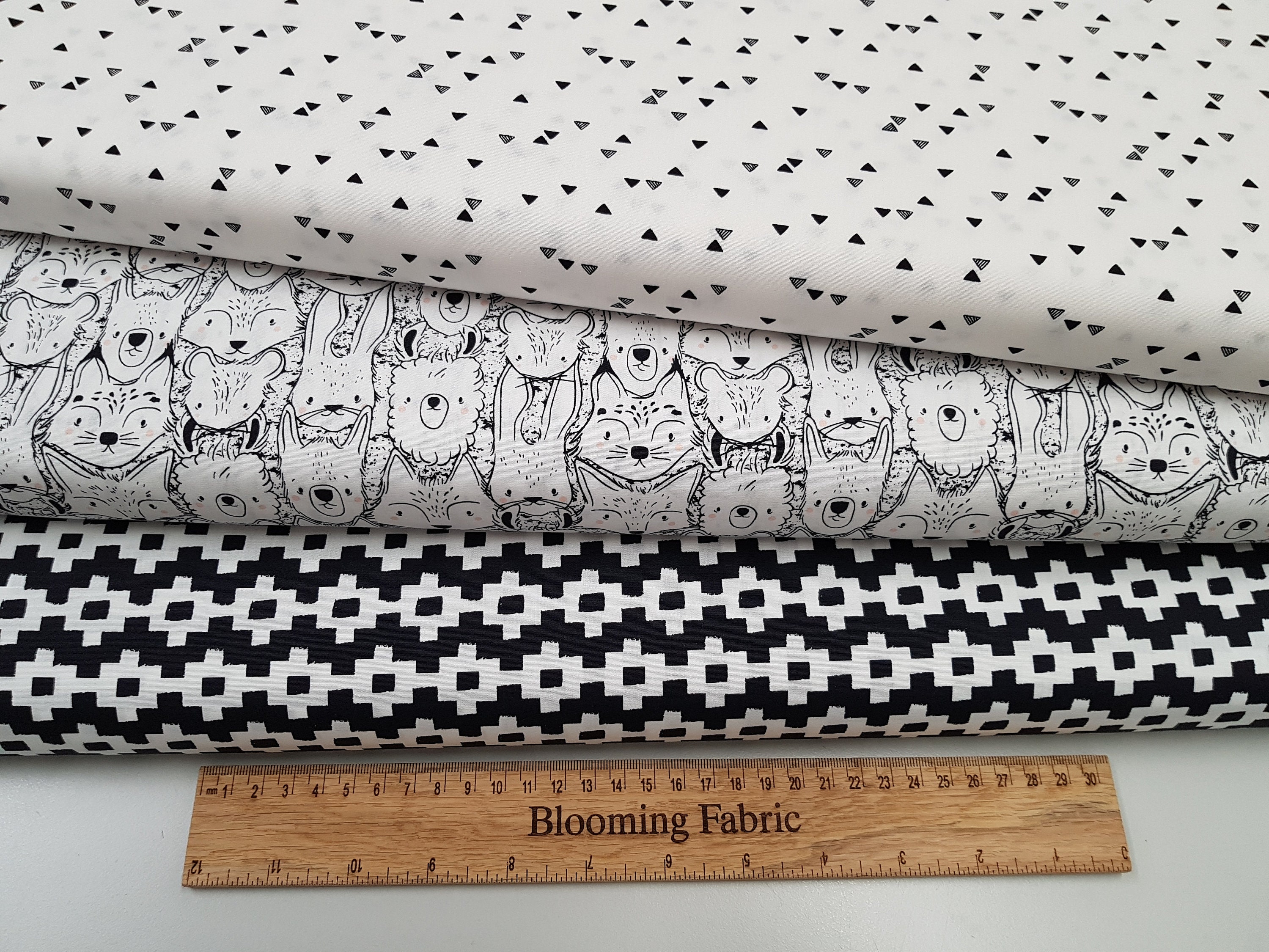 Animal Fabric Classic Black and White Geometric Fabric Fabric - Etsy UK Animal Fabric Classic Black and White Geometric Fabric Fabric - Etsy UK