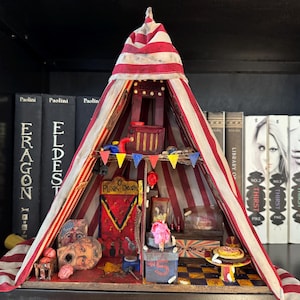 Creepy abandoned carnival/circus diorama