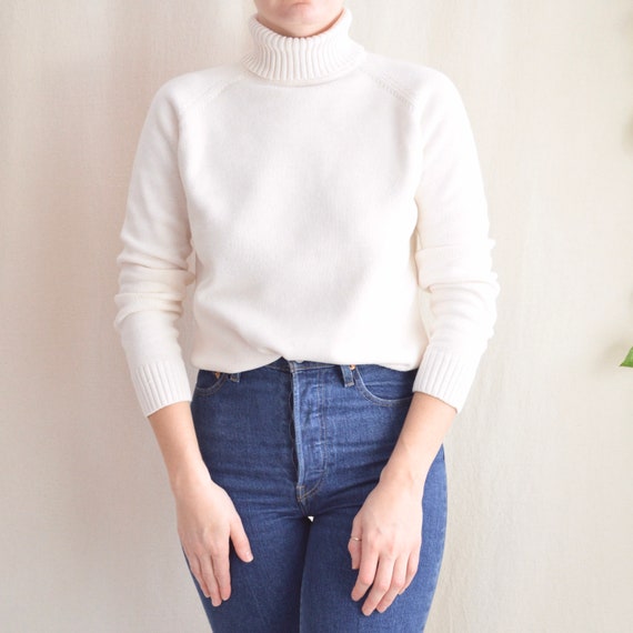 off white simple cotton turtleneck sweater