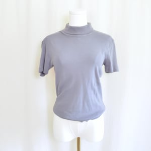 dusty blue gray vintage 90’s turtleneck tee