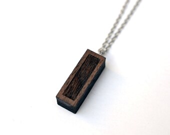 Small engraved rectangle pendant