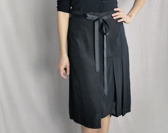 Chelsea Pleated A-line Skirt Black