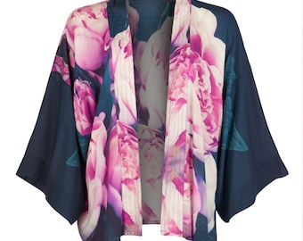 Haut kimono rose pivoines à imprimé artistique