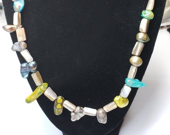 Collar: Perla, concha