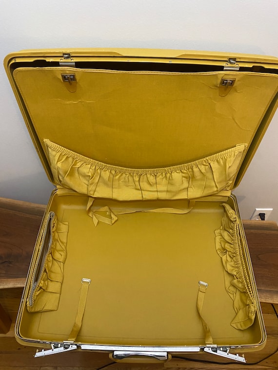 Vintage Samsonite Mustard Yellow Suitcase - image 3