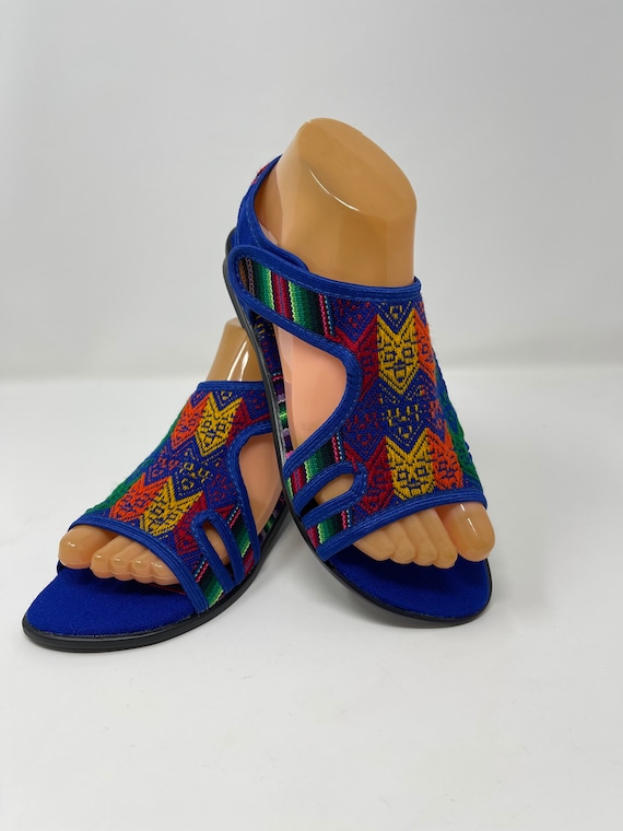 Vibrant Peruvian Inca Sandals: Colorful Patterns Inspired by Ancient Traditions