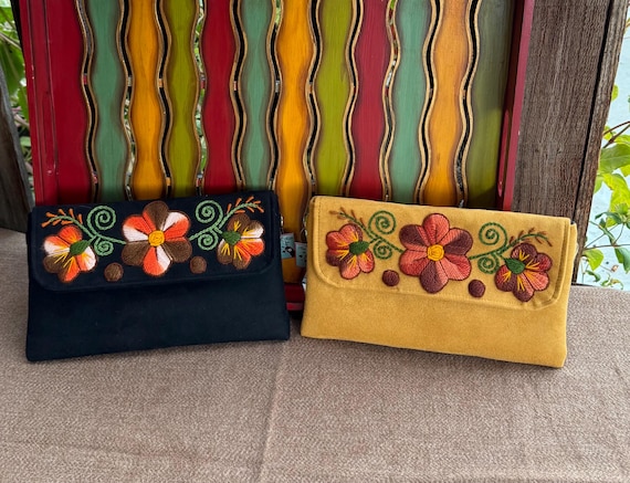 peruvian purses