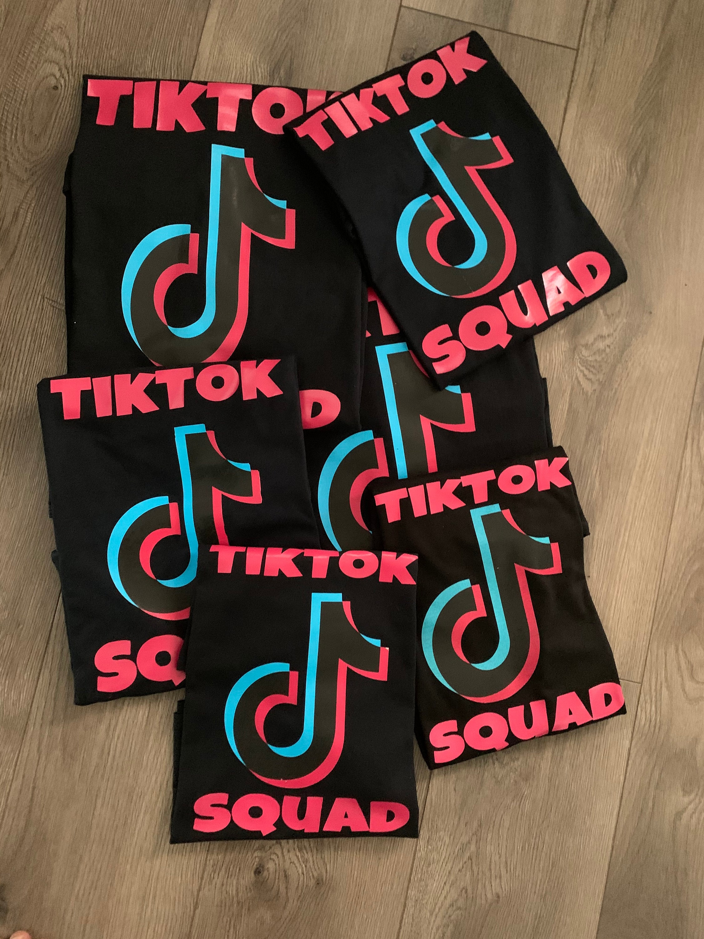 tik tok shirt knot hack