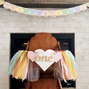 Pastel Rainbow High Chair Banner. Rainbow High Chair Banner. Rainbow First Birthday. Pastel Rainbow First Birthday. Unicorn First Birthday.