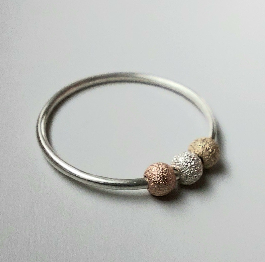Stim outlet spinner ring