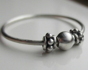 Shila | Sterling Silver Fidget Ring, Spinning Bead Worry Ring