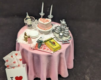 Mini fiesta de San Valentín, tres versiones - Escala 1/12