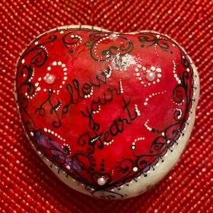 Hand Painted Heart Stone