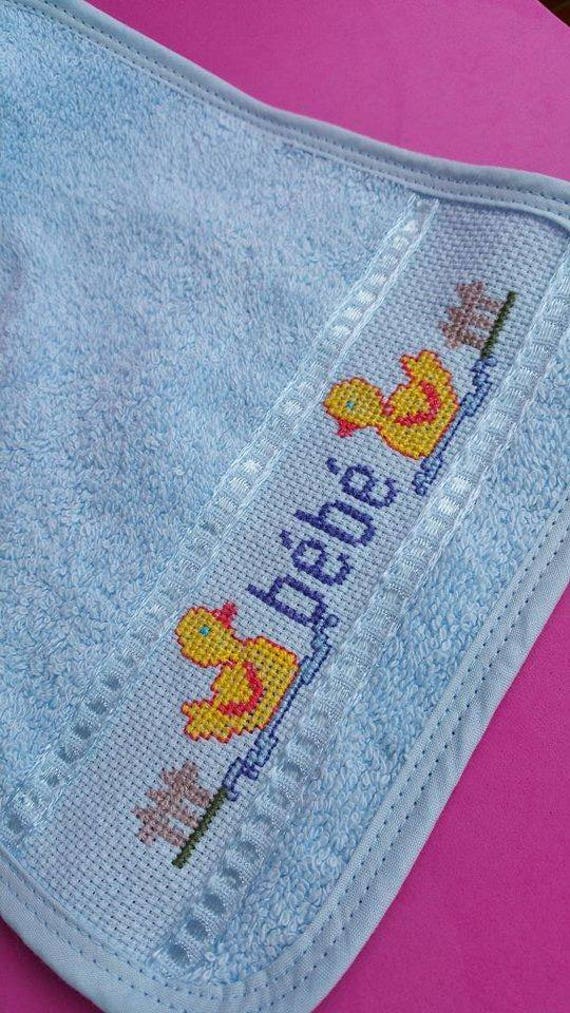 Bavoir Bebe Bavoir Point De Croix Fait A La Main Bavoir Caneton Bavoir En Coton Cadeau