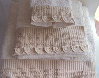 beige Bathtroom Towels-set of three-Handmade-crocheted items-Bath and Beauty-Bath Accessories-needlework-washcloths-gift for Her-Cotton-