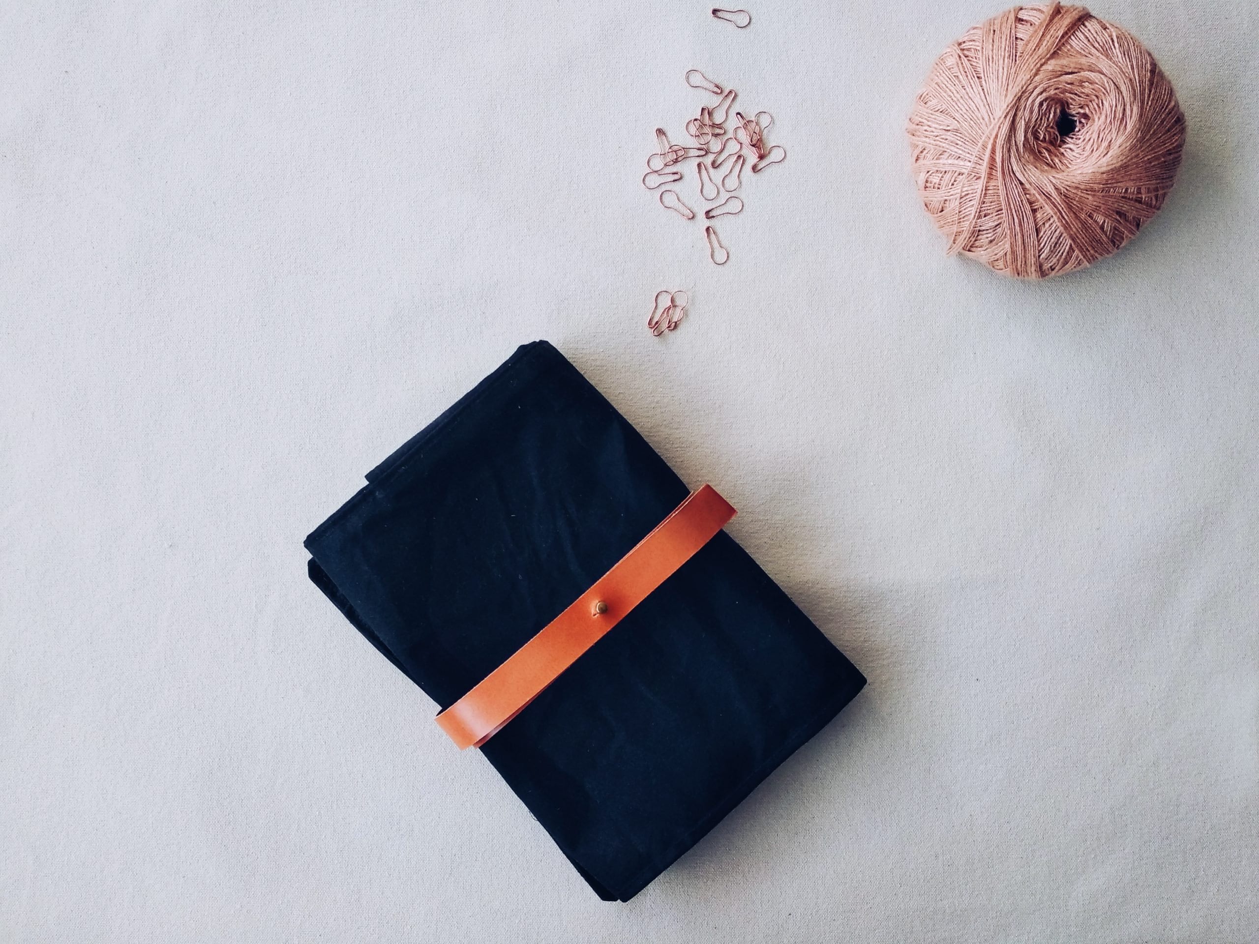 Needle, needle bag, project bag, knit , knitting ,needle storage, crochet, needle felting, ganchillo ,  needle case