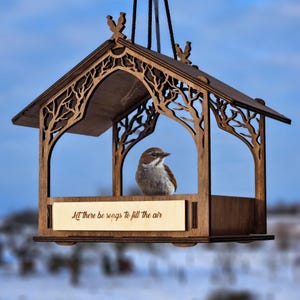 Handmade Wooden Hanging Bird Feeder for Garden – Personalized Memorial Gift for Bird Lovers, Mom, Grandma, Retirement or Housewarming