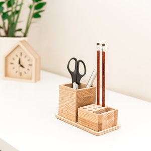 Wood pencil holder Desk organization Pencil storage Wooden pencil holder Wooden pen holder