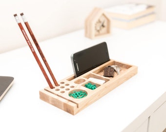MaxGear Organizador de escritorio de madera con 4 compartimentos,  organizador de control remoto para mesa