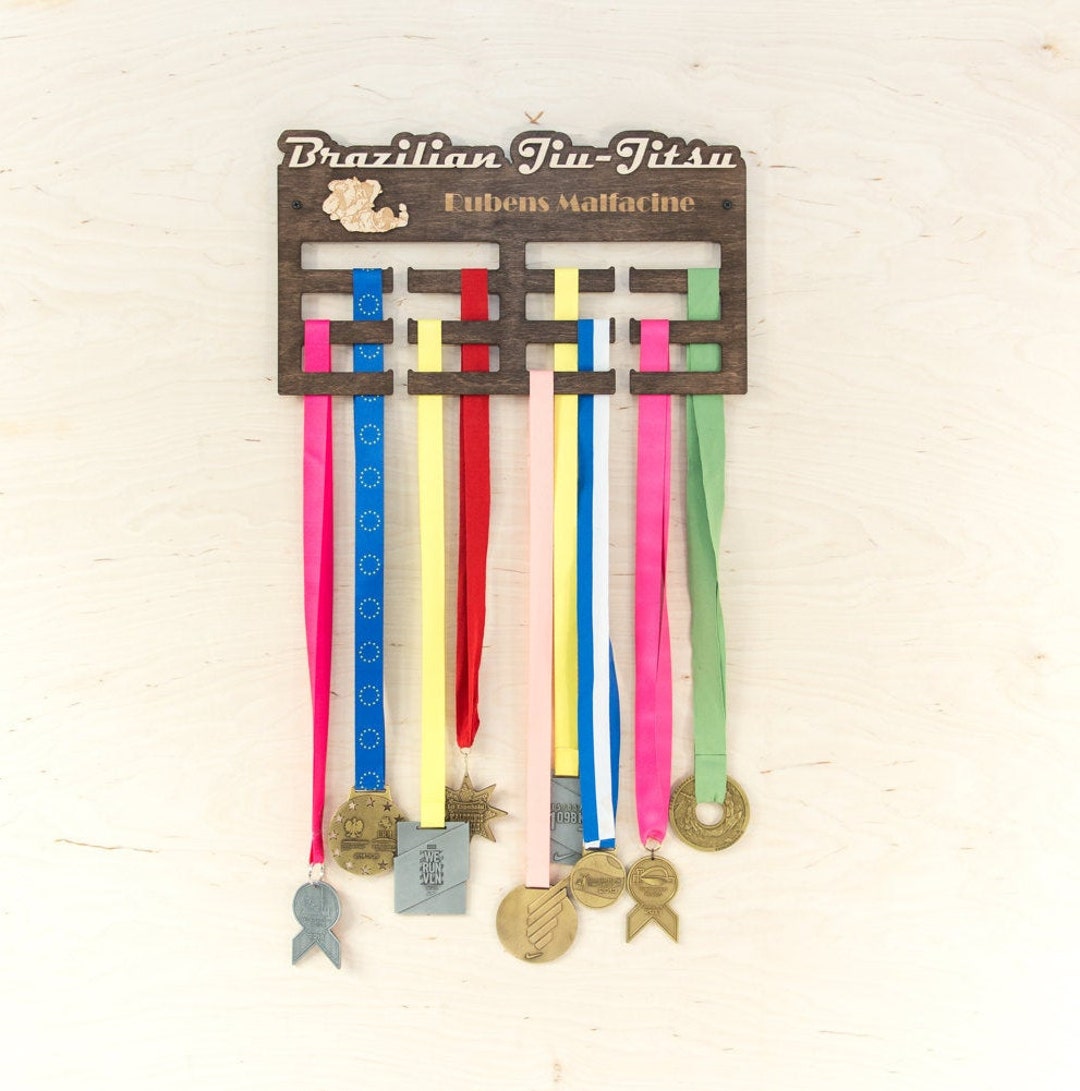 Porta Medaglie In Legno Per Jiu Jitsu - Espositore Da Parete, 40x15cm, Con Simboli Brasiliani, Per Mostrare Trofei - Foto 14
