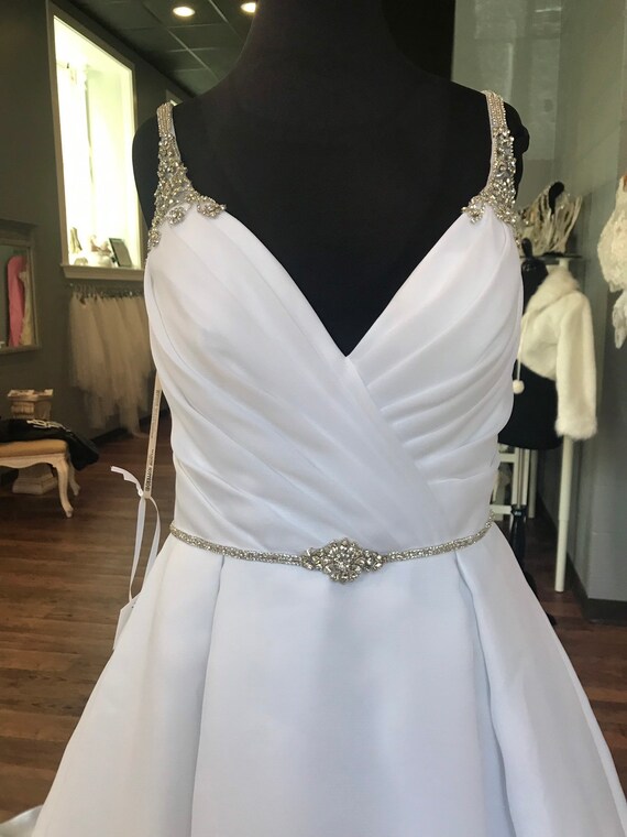 12 Debutante Princess Wedding Ball Gown Beaded Top