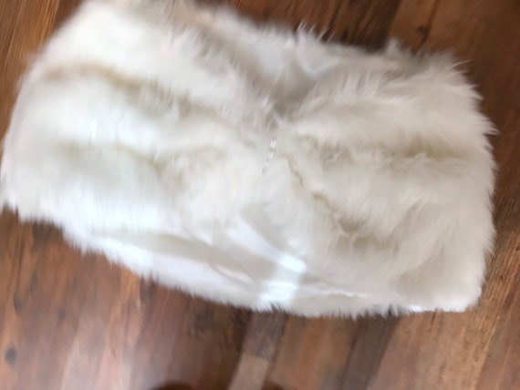 Ivory Faux Fur Wedding Shrug / Fur Collar Wrap /
