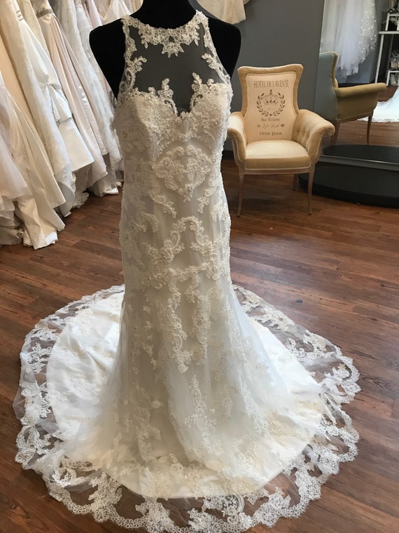 lace front wedding dress