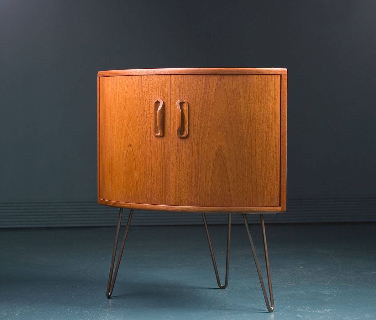 G Plan Mid Century Retro Teak Corner Tv Drinks Bedside Cabinet G Plan Mid Century Retro Teak Corner Tv, Mid Century Corner Media Cabinet