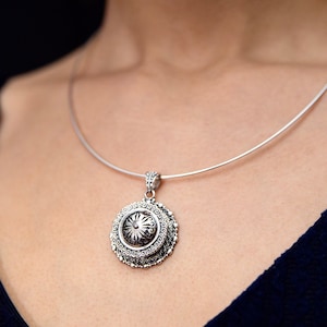 Sterling Silver Filigree Locket Necklace: Vintage Style Pendant