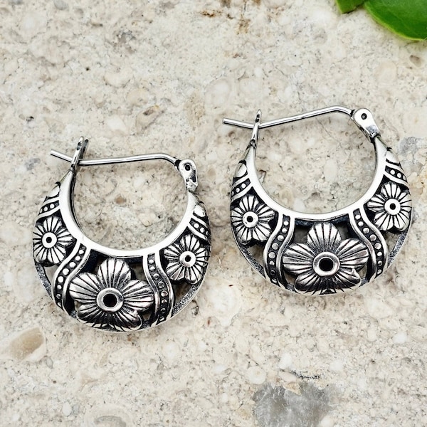 Sterling Silver Hoop Earrings, Filigree Vintage Hoop Earrings, Engraved Hollow Out Floral Small Hoop Earrings