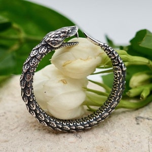 Sterling Silver Ouroboros Ring, Snake Ring, Serpent Ring, Snake Eating Its Own Tail, Egyptian Ring Unisex