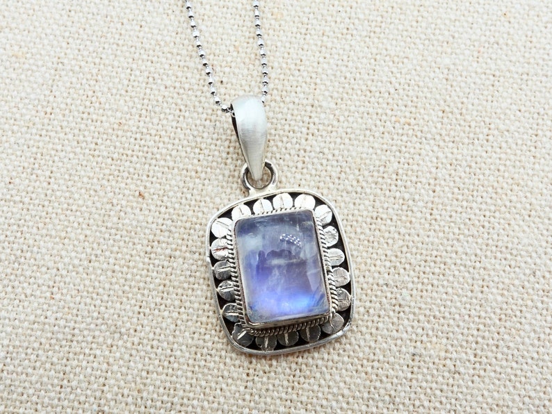 June birthstone necklace for women sterling silver moonstone pendant,June birthstone jewelry June birthday gift for her Moonstone Necklace