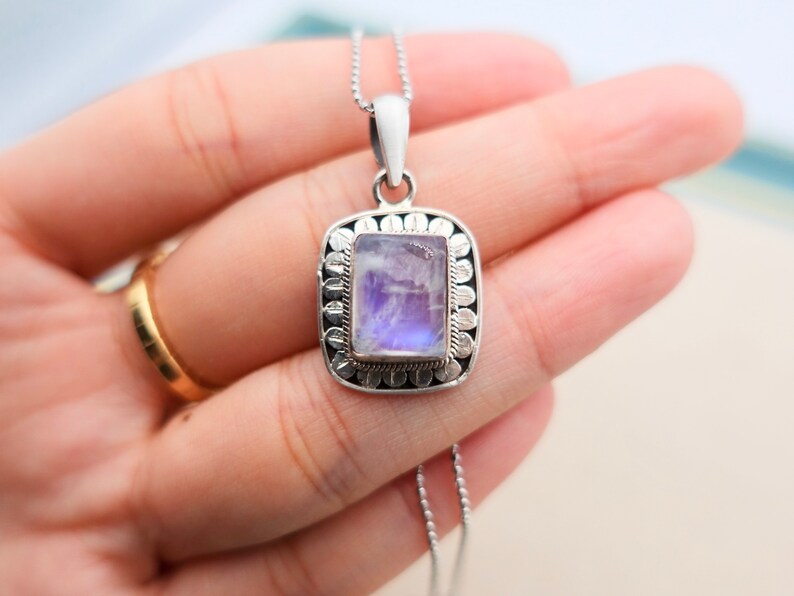 June birthstone necklace for women sterling silver moonstone pendant,June birthstone jewelry June birthday gift for her Moonstone Necklace
