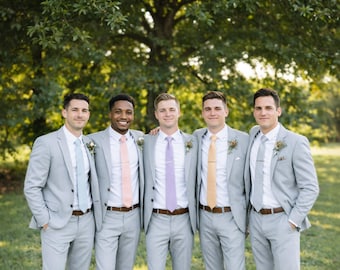 Conjunto de corbatas personalizadas para padrinos de boda para bodas de verano. Paquete de corbatas de lino en tonos pastel. Colores suaves.