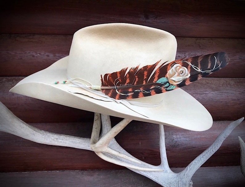 western retro fashion barbwire ecru rose Custom hat feather for women roses rust colored wing feather cowgirl ladies hat accessories