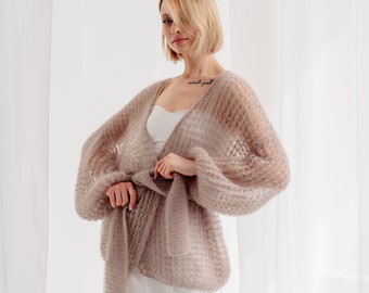 Beigefarbene Mohair-Strickjacke, schicke handgestrickte Strickjacke, übergroße leichte Strickjacke, Woll-Sommer-Strickjacke, kurze Grobstrick-Strickjacke, handgestrickter Kimono